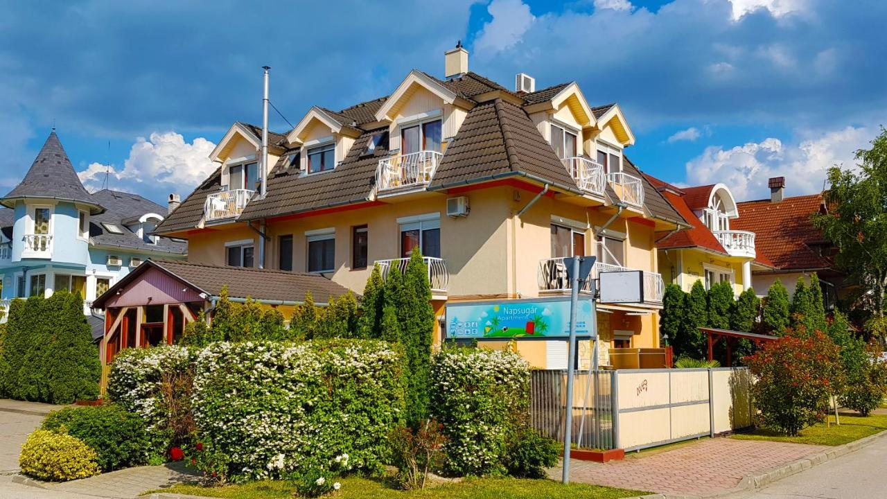 Napsugar Apartmanhaz Шиофок Экстерьер фото