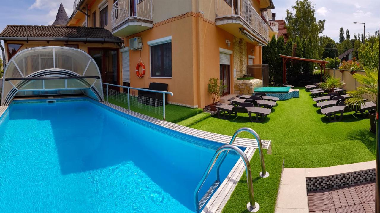 Napsugar Apartmanhaz Шиофок Экстерьер фото