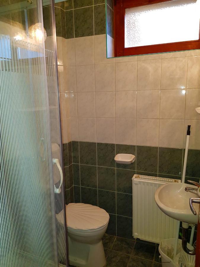 Napsugar Apartmanhaz Шиофок Экстерьер фото