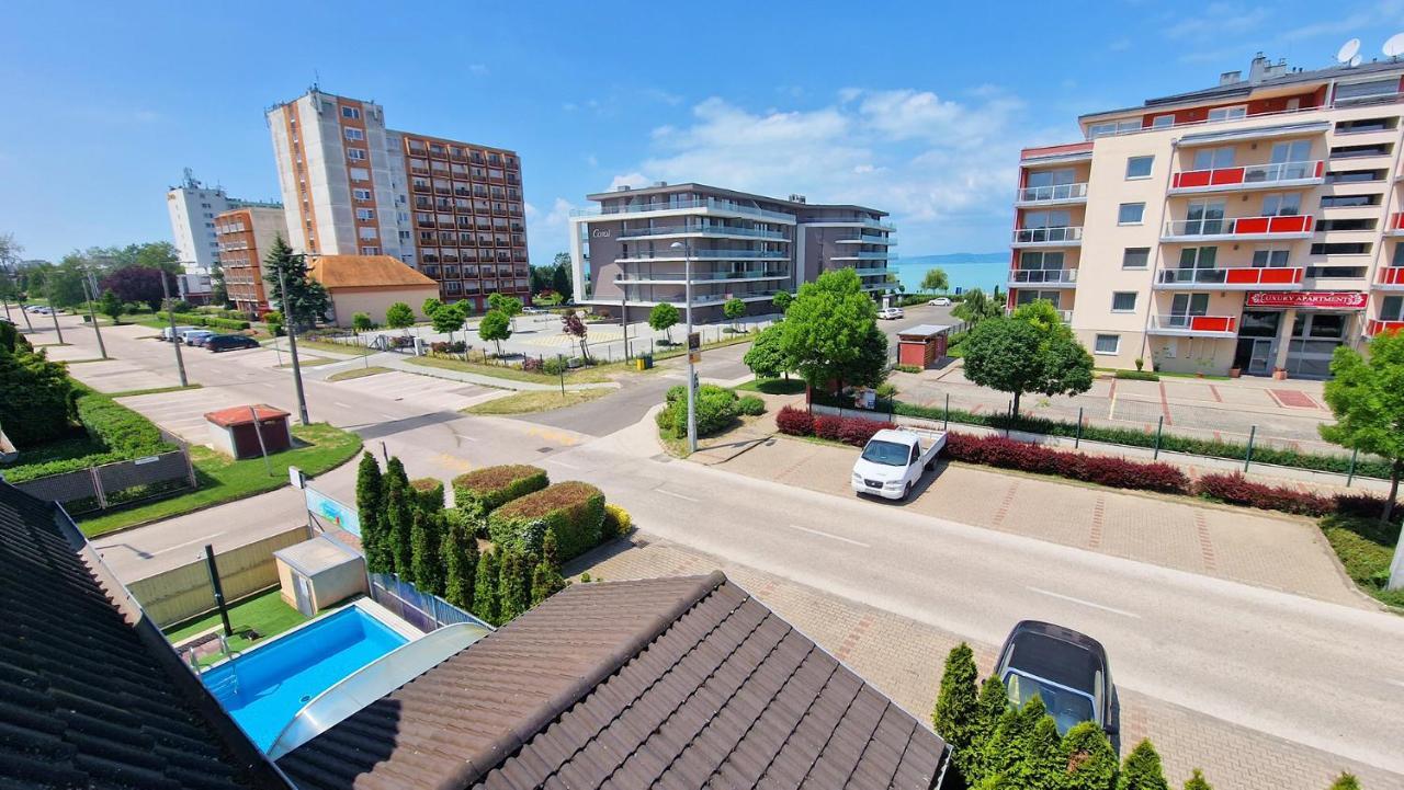 Napsugar Apartmanhaz Шиофок Экстерьер фото